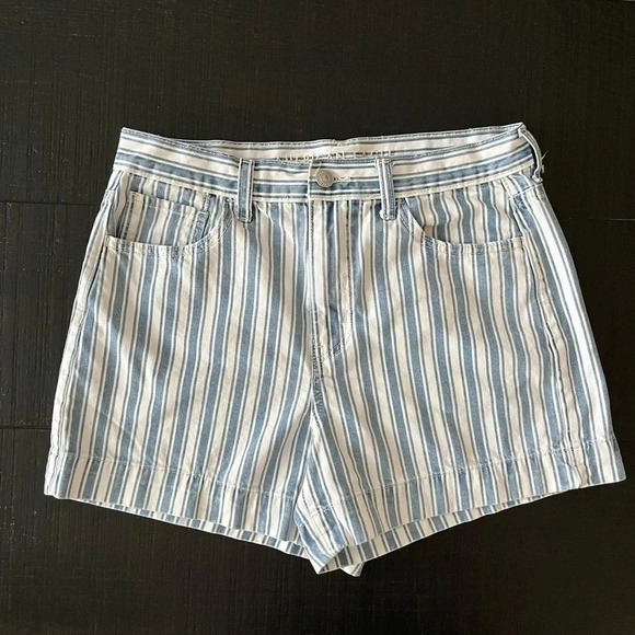 AEO High Rise Blue Striped Mom Shorts Sz 8 - Picture 1 of 8